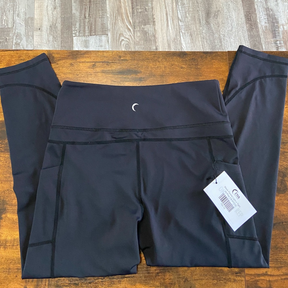 NWT Zyia black leggings
